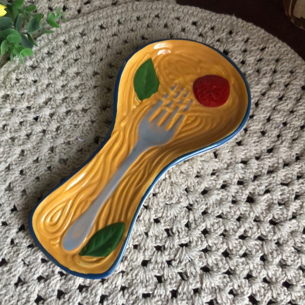 Colorful Ceramic SPAGHETTI Design Spoon Rest